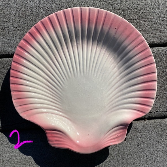 Vintage Seashell Plates Set of 4 - Picture 3 of 11